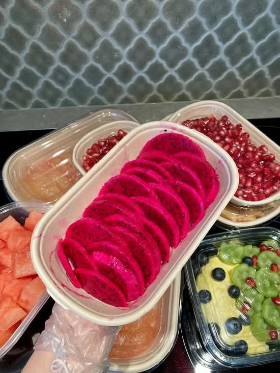 红心火龙果果切 /Red Dragon Fruit Fruit Cut